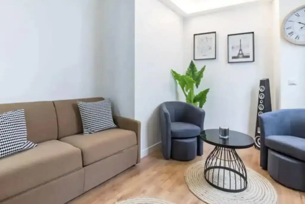 Roses Appartement Proche Sacree-Coeur/Montmarte パリ
